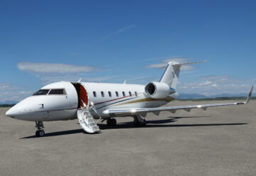 Bombardier Challenger 604 business jet