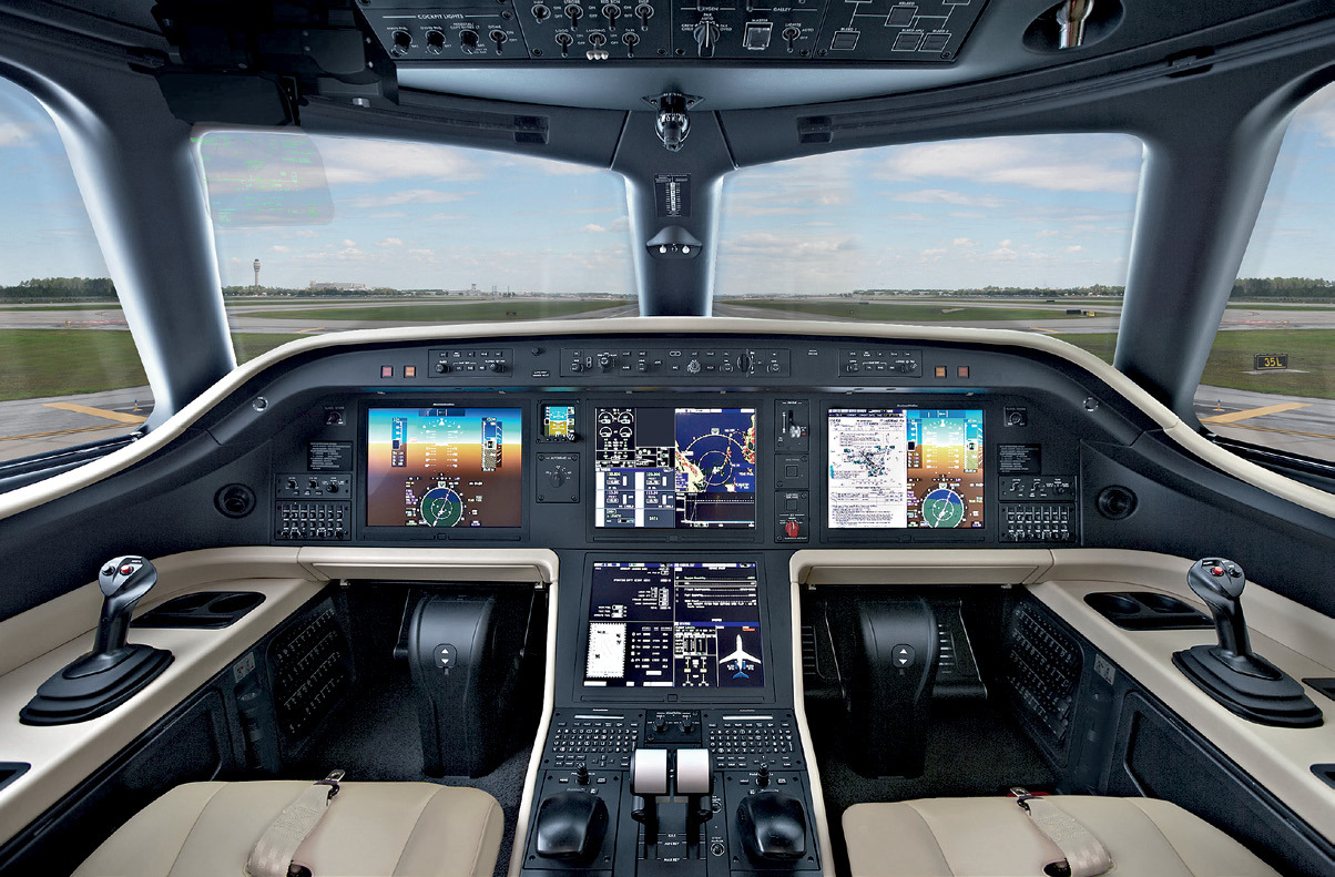 The cockpit of the Embraer Praetor 600.